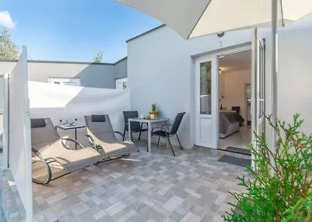 Evita Premium Studio Apartment