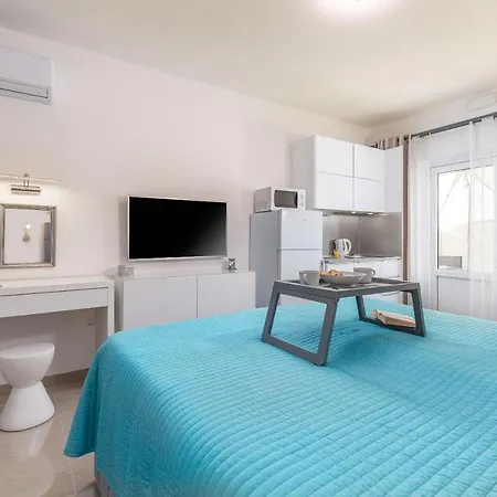 Evita Premium Studio Apartment *