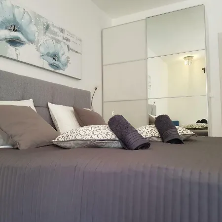Evita Premium Studio Apartment