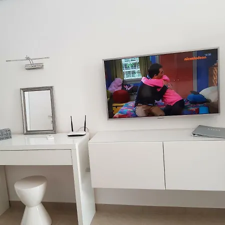 Evita Premium Studio Apartment *
